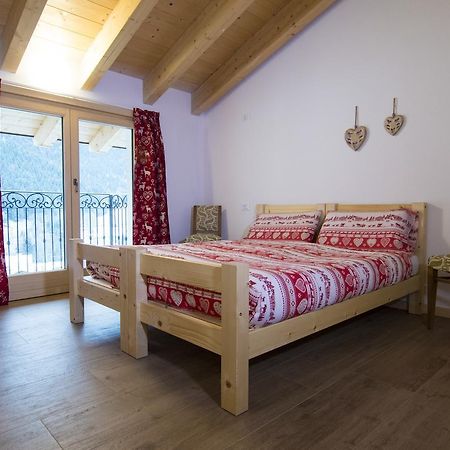 Olimpic Hostel Schilpario Eksteriør bilde