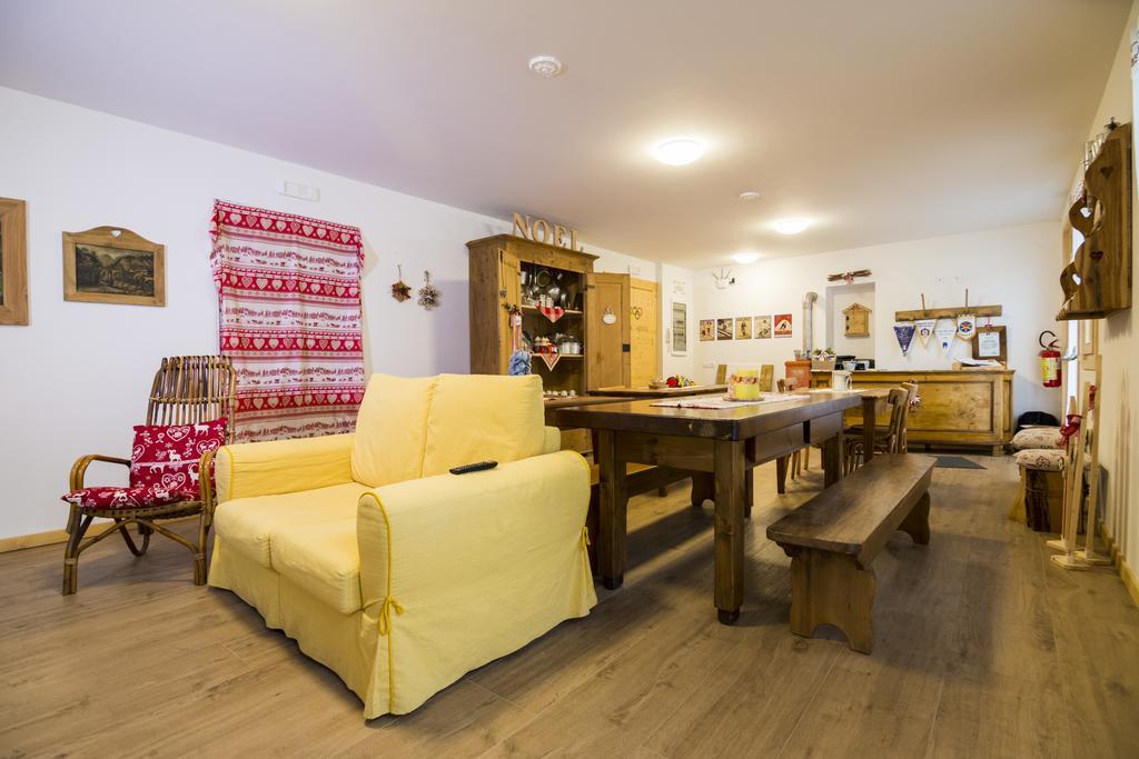 Olimpic Hostel Schilpario Eksteriør bilde